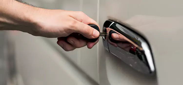 Why Choose Our Auto Locksmith Team in Muncie, IN?
